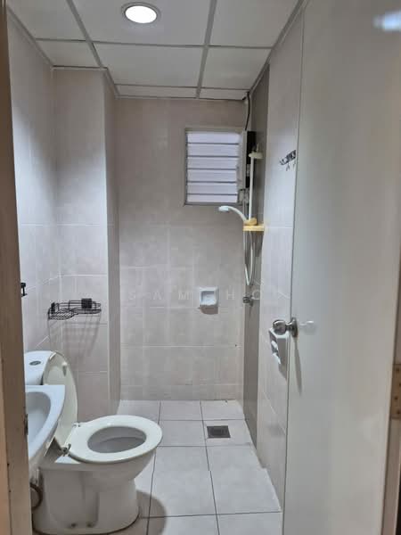 Condominium for Rent at Subang Avenue - Sam Ho - Bathroom - PropertyGuru.com.my