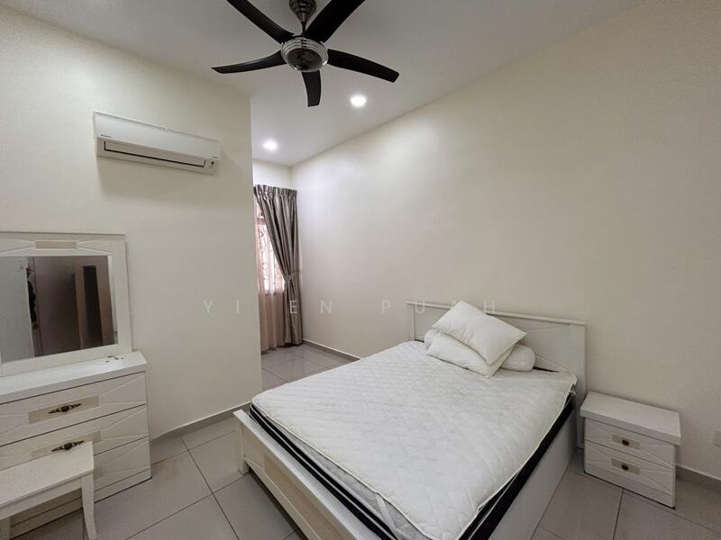 Taman Daya Jalan Nibong untuk Untuk Disewa - RM 2,300 /bulan, Feb 2026 - Bedroom - PropertyGuru.com.my
