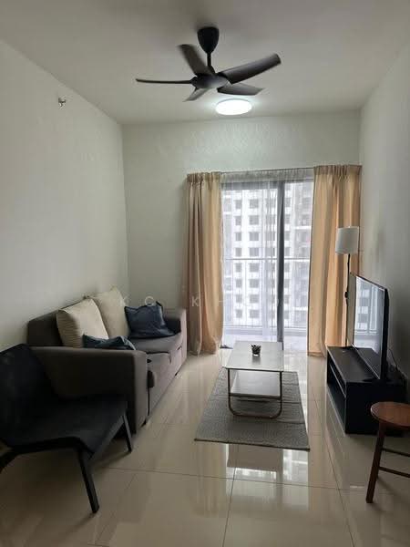 Kediaman Servis untuk Disewa di M Luna - KC Khoo - Living Room - PropertyGuru.com.my