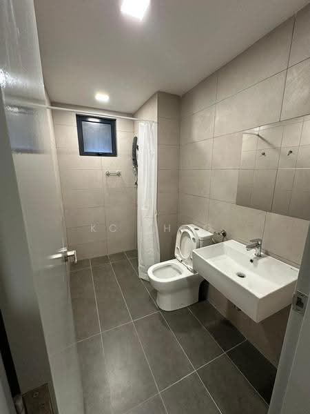 Kediaman Servis untuk Disewa di M Luna - KC Khoo - Bathroom - PropertyGuru.com.my