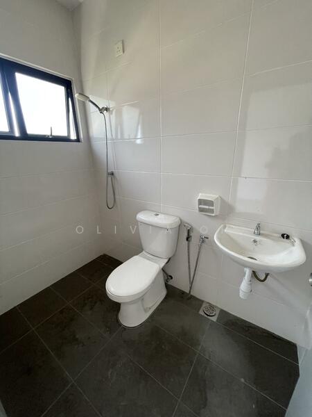 Townhouse for Rent in Bandar Baru Nilai (Nilai) - OLIVIA OH - Bathroom - PropertyGuru.com.my