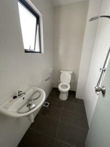 Townhouse for Rent in Bandar Baru Nilai (Nilai) - OLIVIA OH - Bathroom - PropertyGuru.com.my