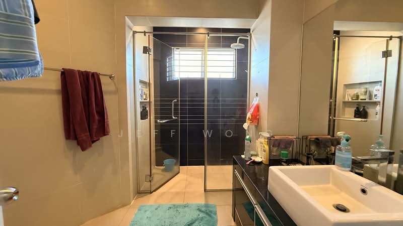 2-storey Terraced House for Sale in Seri Utama Damansara (Kota Damansara) - Jeff Wong - Bathroom - PropertyGuru.com.my