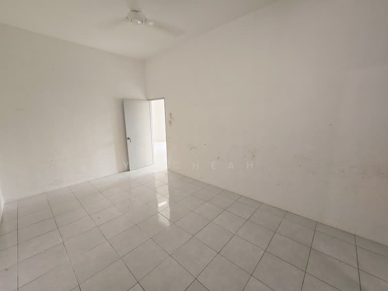 1-storey Terraced House for Sale in Taman Suria Jaya (Tanjong Rambutan) - YY Cheah - Interior - PropertyGuru.com.my