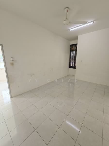 1-storey Terraced House for Sale in Taman Suria Jaya (Tanjong Rambutan) - YY Cheah - Interior - PropertyGuru.com.my