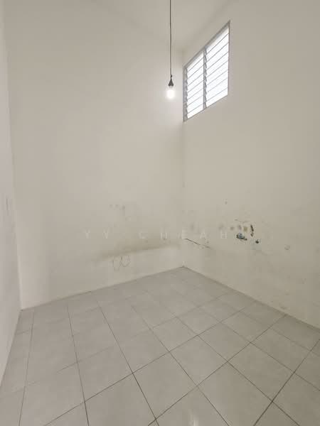 1-storey Terraced House for Sale in Taman Suria Jaya (Tanjong Rambutan) - YY Cheah - Interior - PropertyGuru.com.my