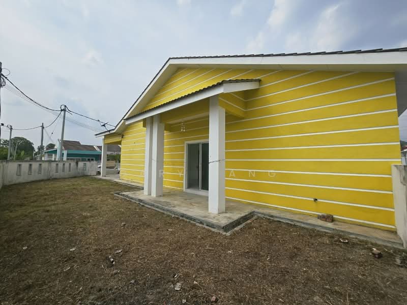 1-storey Terraced House for Sale in Tanjong Rambutan (Perak) - Gary Tang - Exterior - PropertyGuru.com.my