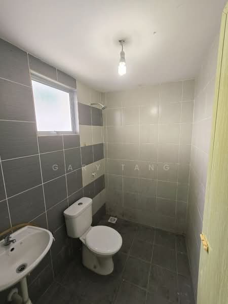 1-storey Terraced House for Sale in Tanjong Rambutan (Perak) - Gary Tang - Bathroom - PropertyGuru.com.my