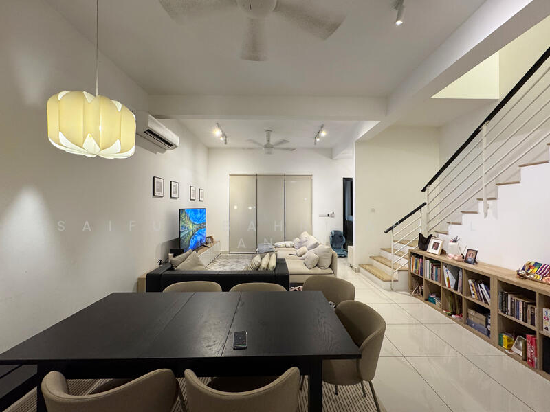 2-storey Terraced House for Sale in Bandar Gamuda Gardens (Rawang) - Saiful Bahri Abdul Manan - Living Room - PropertyGuru.com.my