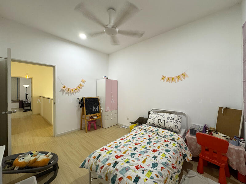 2-storey Terraced House for Sale in Bandar Gamuda Gardens (Rawang) - Saiful Bahri Abdul Manan - Bedroom - PropertyGuru.com.my