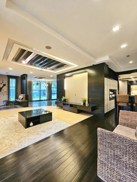 Semi-Detached House for Sale in Austin Perdana (Tebrau) - Yik Tat - PropertyGuru.com.my