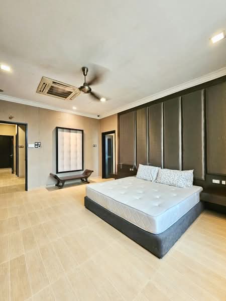 Semi-Detached House for Sale in Austin Perdana (Tebrau) - Yik Tat - PropertyGuru.com.my