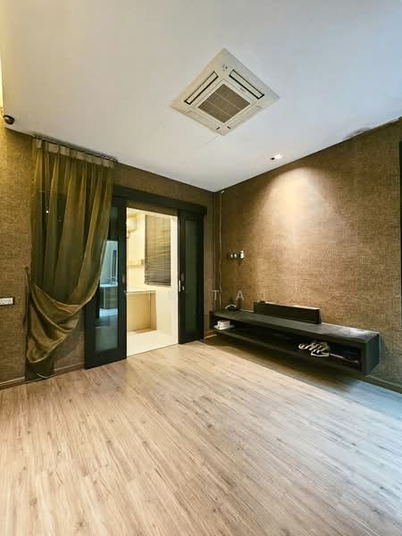 Semi-Detached House for Sale in Austin Perdana (Tebrau) - Yik Tat - PropertyGuru.com.my