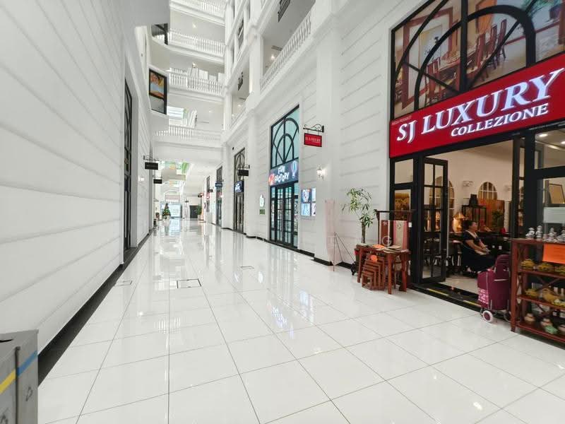 Corridor