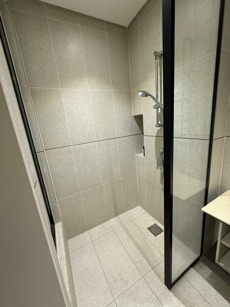 Service Residence for Rent at Millerz Square Serviced Residence - Kenneth Wong - Bathroom - PropertyGuru.com.my