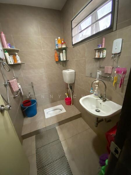 2-storey Terraced House for Sale in Klang (Selangor) - Vinny Chua - Bathroom - PropertyGuru.com.my
