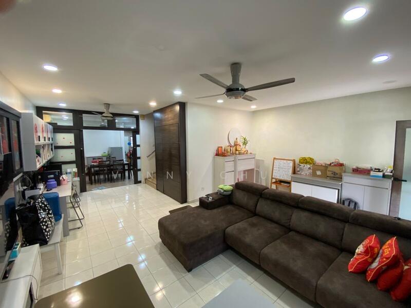 2-storey Terraced House for Sale in Klang (Selangor) - Vinny Chua - Living Room - PropertyGuru.com.my
