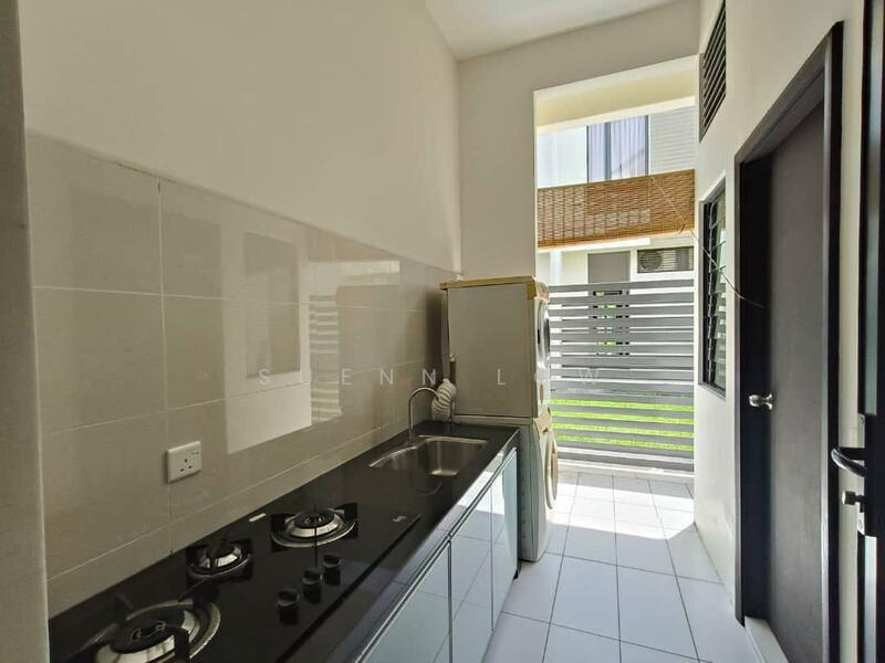 Terraced House for Rent in Medini (Iskandar Puteri (Nusajaya)) - Suenn Low - Balcony - PropertyGuru.com.my