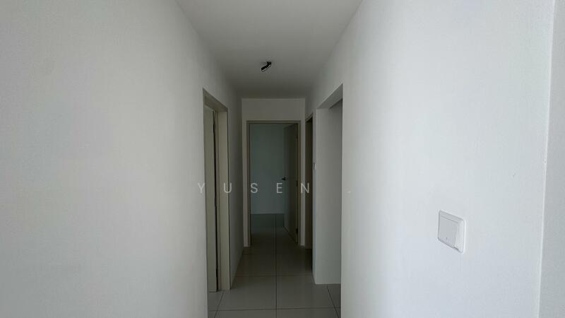 Service Residence for Sale at Vivo Executive Apartment - Yusen . - Corridor - PropertyGuru.com.my