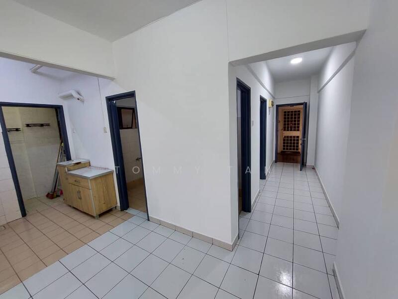 Untuk Disewa - Ixora