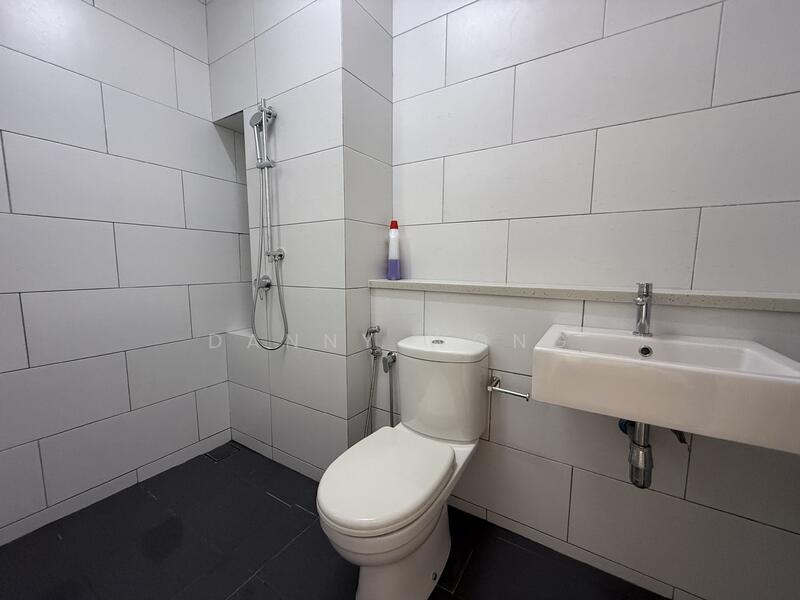 3-storey Terraced House for Sale in Tamansari (Rawang) - Danny Wong - PropertyGuru.com.my