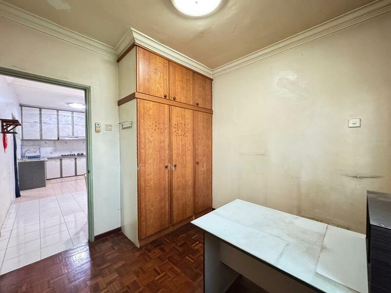 Condominium for Sale at Sri Suajaya Condominium - Ravin Judge - Kitchen - PropertyGuru.com.my