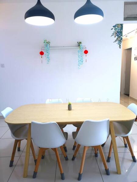 Vertu Resort untuk Untuk Disewa - RM 2,200 /bulan, Mac 2026 - Dining Room - PropertyGuru.com.my