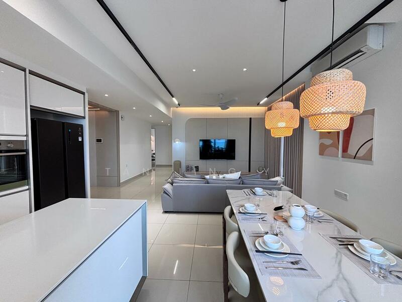 The Marin at Ferringhi untuk Untuk Dijual - RM 1,376,000, Mac 2026 - Kitchen - PropertyGuru.com.my