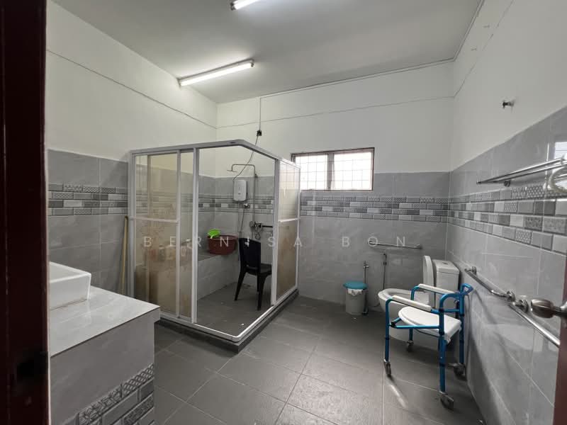 Rumah Banglo untuk Dijual di Petaling Jaya (Selangor) - Bernisa Bon - Bathroom - PropertyGuru.com.my