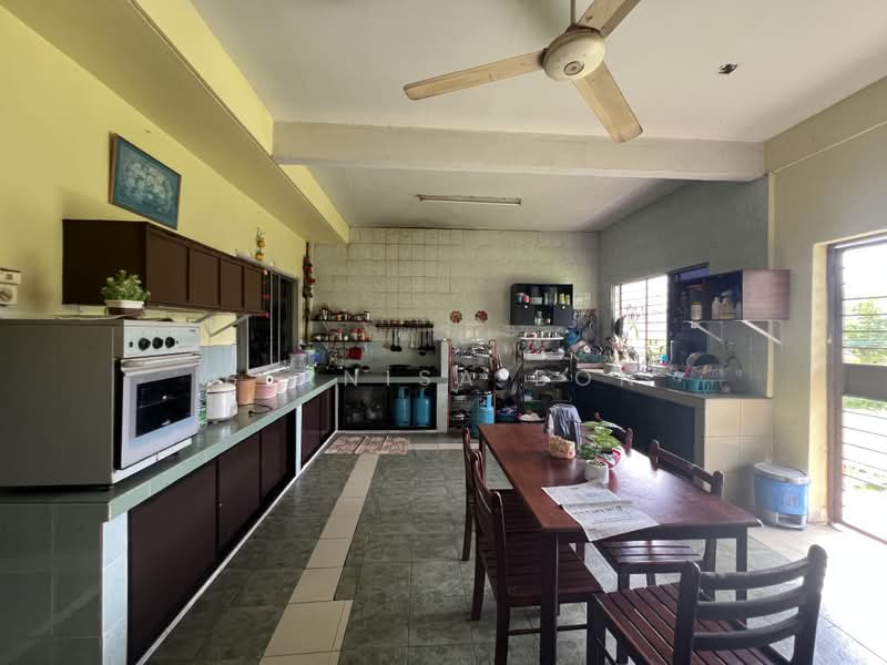 Rumah Banglo untuk Dijual di Petaling Jaya (Selangor) - Bernisa Bon - Kitchen - PropertyGuru.com.my