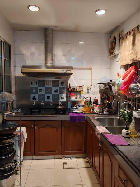 Rumah Teres 2 Tingkat untuk Dijual di Seksyen 9 (Shah Alam) - Jacky Loh - Kitchen - PropertyGuru.com.my