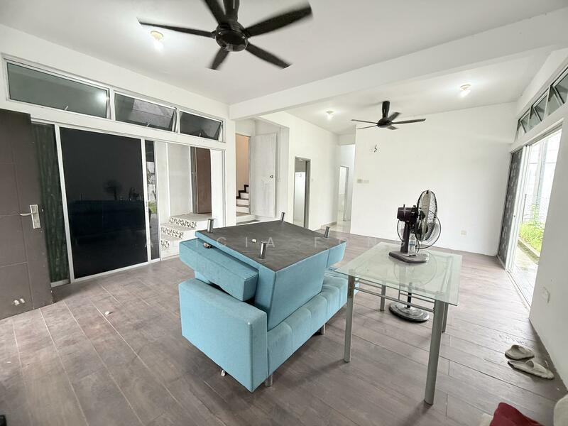Terraced House for Sale in Taman Mutiara Rini (Skudai) - Alicia Fong - Living Room - PropertyGuru.com.my