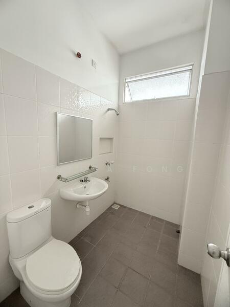 Terraced House for Sale in Taman Mutiara Rini (Skudai) - Alicia Fong - Bathroom - PropertyGuru.com.my