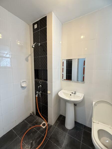 Terraced House for Sale in Taman Mutiara Rini (Skudai) - Alicia Fong - Bathroom - PropertyGuru.com.my