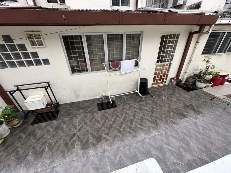 2-storey Terraced House for Sale in Taman Mayang (Petaling Jaya) - Desmond Tan - Exterior - PropertyGuru.com.my