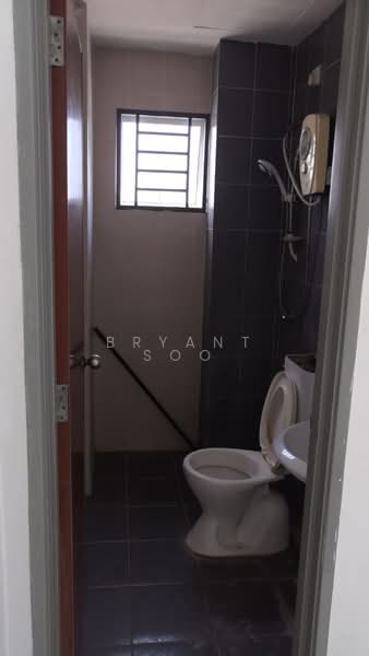 Apartment for Sale at Suria Court - Bryant Soo - Bathroom - PropertyGuru.com.my