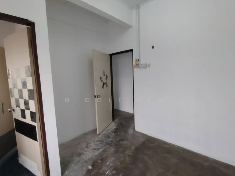 Rumah Teres 2 Tingkat untuk Dijual di Taman Seri Telok Emas (Telok Mas) - Nicole Yeo - Interior - PropertyGuru.com.my