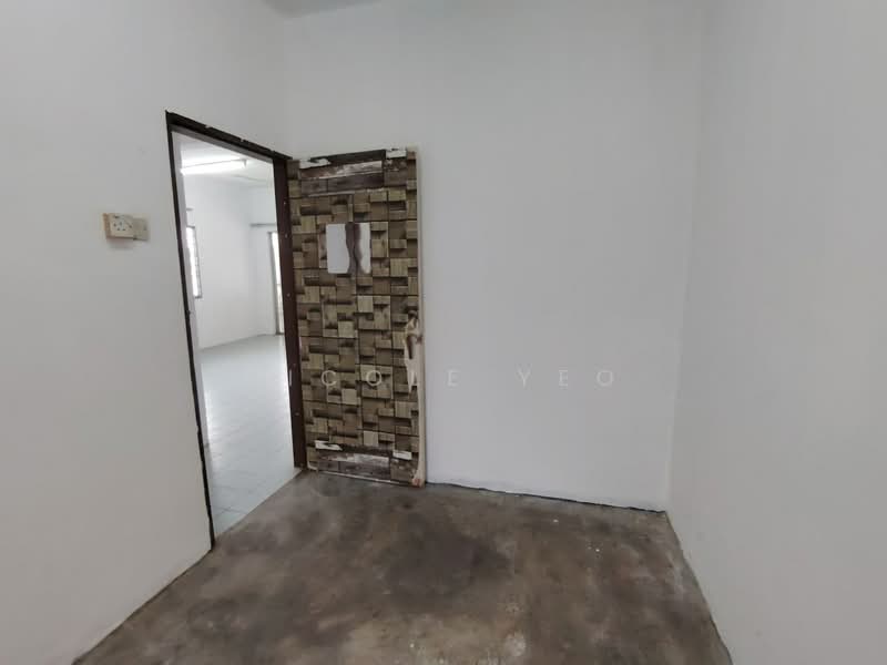 Rumah Teres 2 Tingkat untuk Dijual di Taman Seri Telok Emas (Telok Mas) - Nicole Yeo - Interior - PropertyGuru.com.my