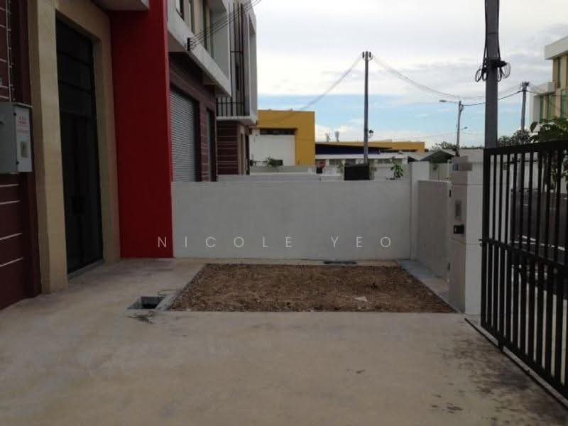 Kilang untuk Dijual di Taman Teknologi Cheng (Cheng) - Nicole Yeo - Exterior - PropertyGuru.com.my