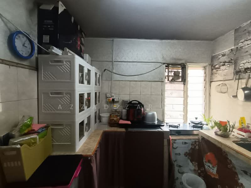 Rumah Flat untuk Dijual di Taman Angsana Hilir - Azzad Zarull - Kitchen - PropertyGuru.com.my