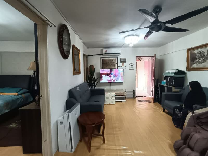 Rumah Flat untuk Dijual di Taman Angsana Hilir - Azzad Zarull - Living Room - PropertyGuru.com.my
