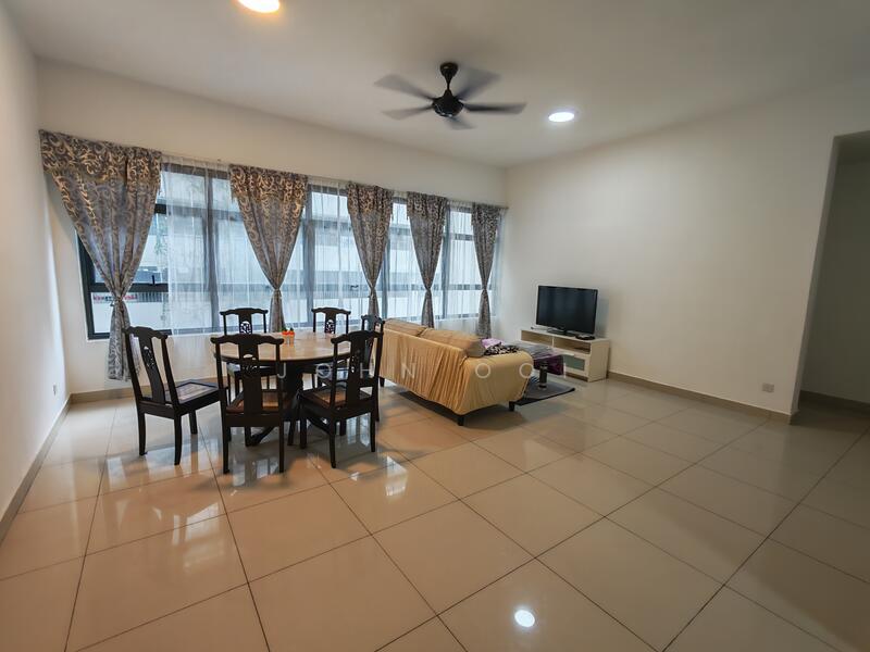 Lakeville Residence untuk Untuk Disewa - RM 2,000 /bulan, Mac 2026 - Living Room - PropertyGuru.com.my