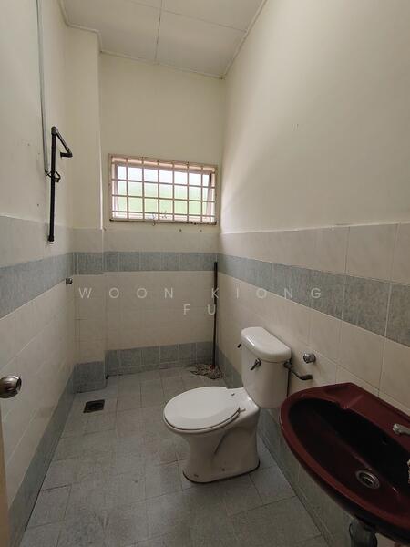 4th Bedroom Bathroom