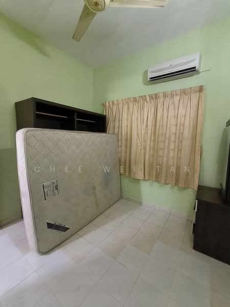Apartment for Rent at Alpine Village - Chee Wei Tan - Bedroom - PropertyGuru.com.my