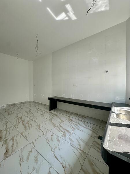 2-storey Terraced House for Sale in Taman Klebang Perdana (Chemor) - Levi Chong - Kitchen - PropertyGuru.com.my