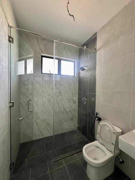 2-storey Terraced House for Sale in Taman Klebang Perdana (Chemor) - Levi Chong - Bathroom - PropertyGuru.com.my