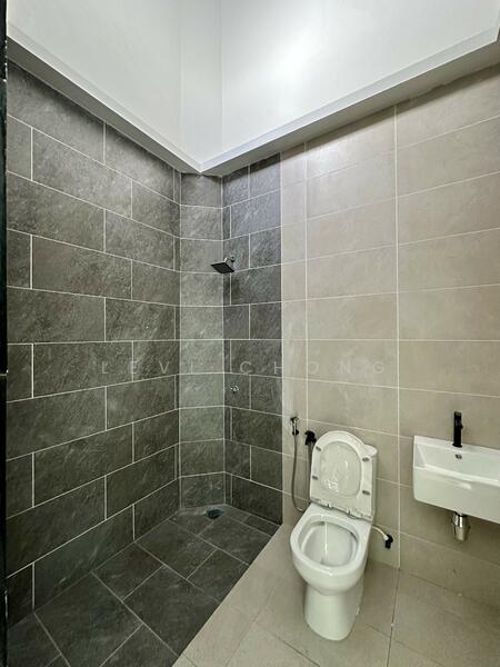 2-storey Terraced House for Sale in Taman Klebang Perdana (Chemor) - Levi Chong - Bathroom - PropertyGuru.com.my