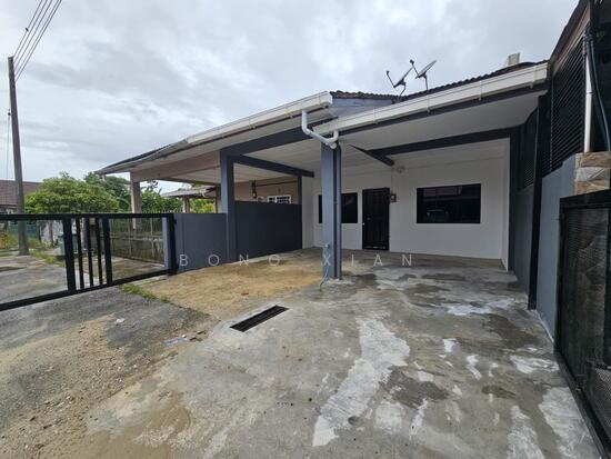 1-storey Terraced House for Sale in Kuching (Sarawak) - Bong Xian