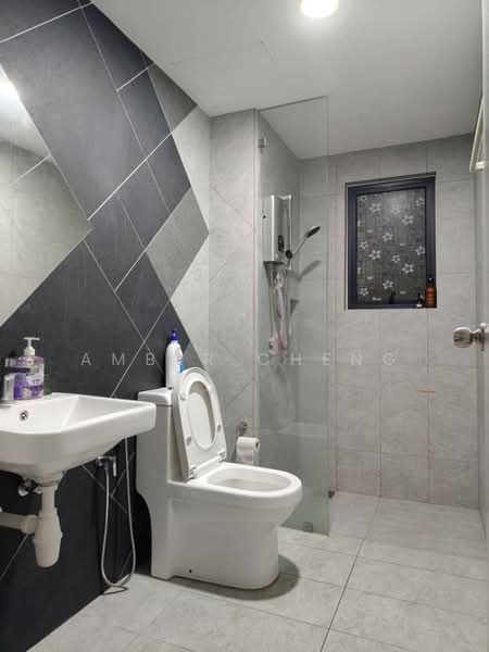 Trinity Lemanja untuk Untuk Disewa - RM 1,799 /bulan, Mac 2026 - Bathroom - PropertyGuru.com.my
