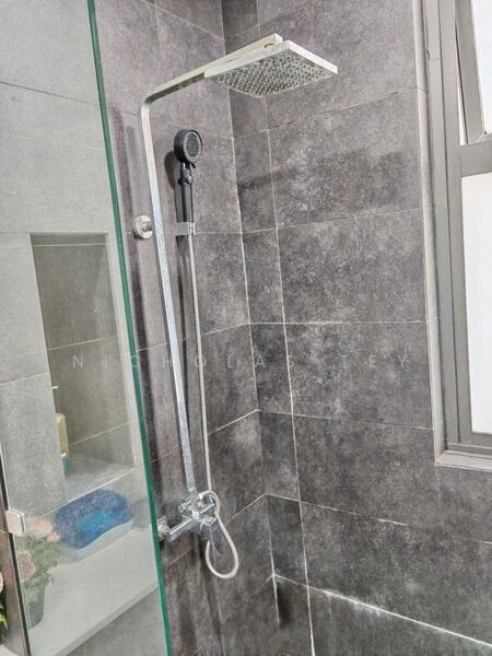 Service Residence for Sale at Setia Sky 88 - Nicholas Tey - Bathroom - PropertyGuru.com.my